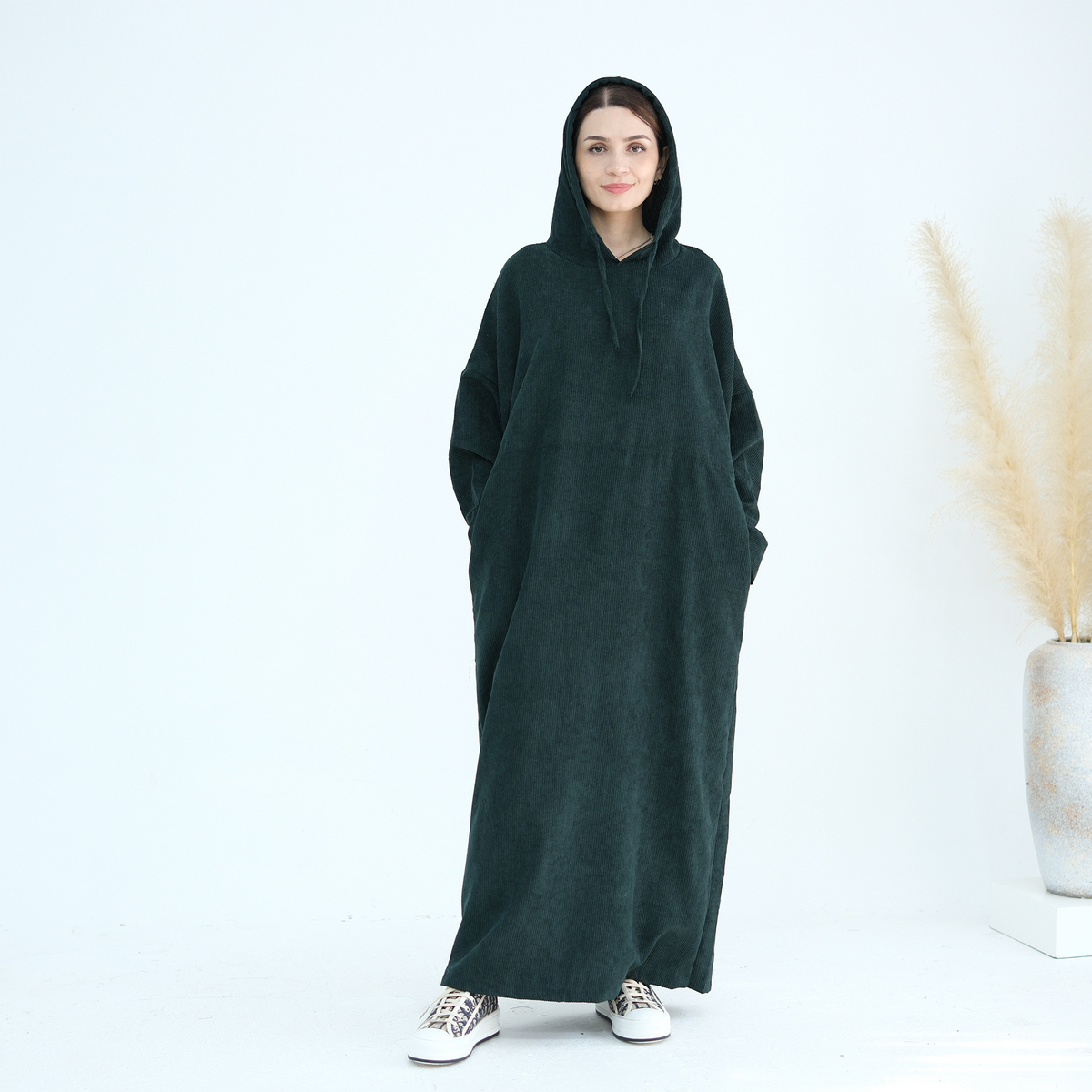 Nour Corduroy Hooded Abaya – LY75