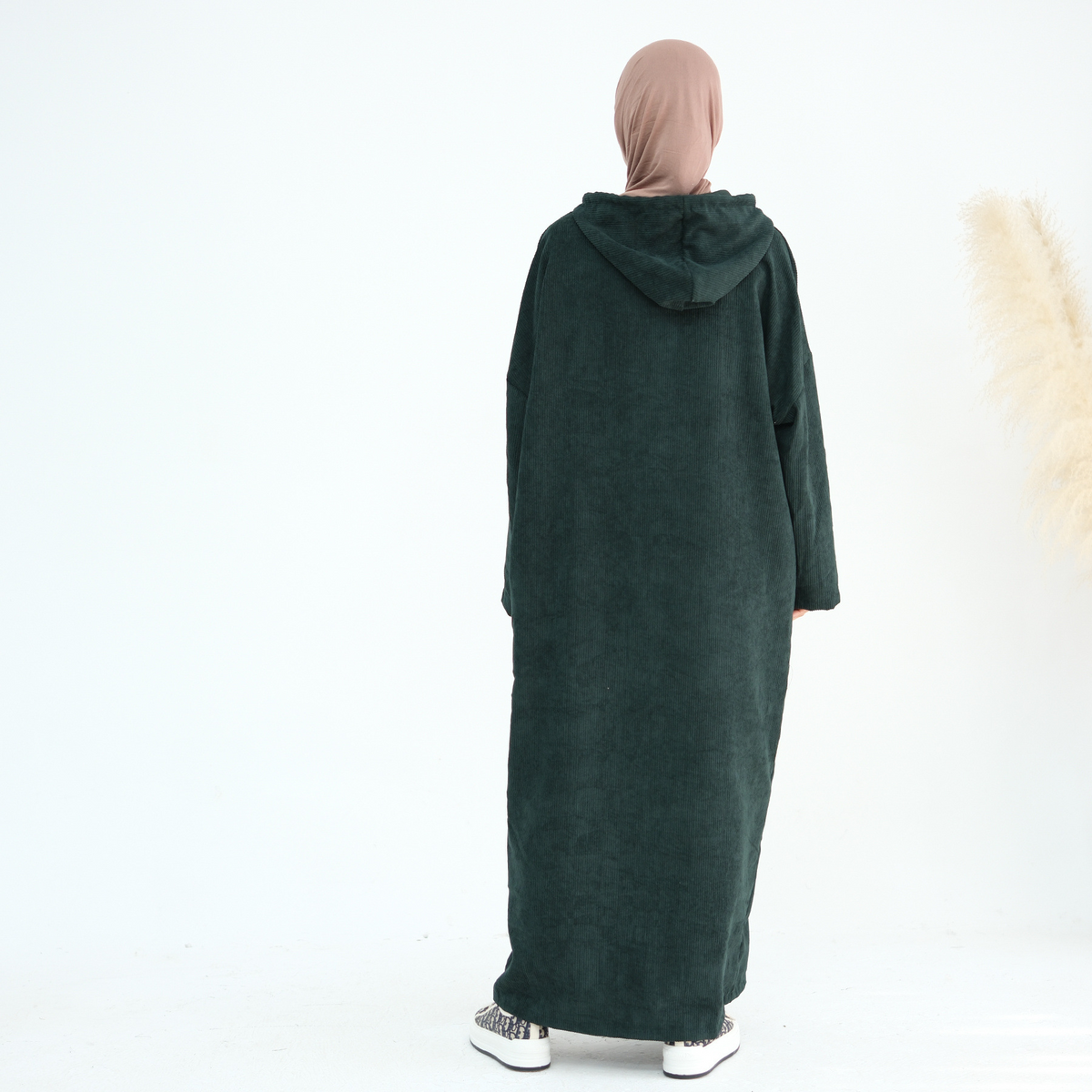 Nour Corduroy Hooded Abaya – LY75