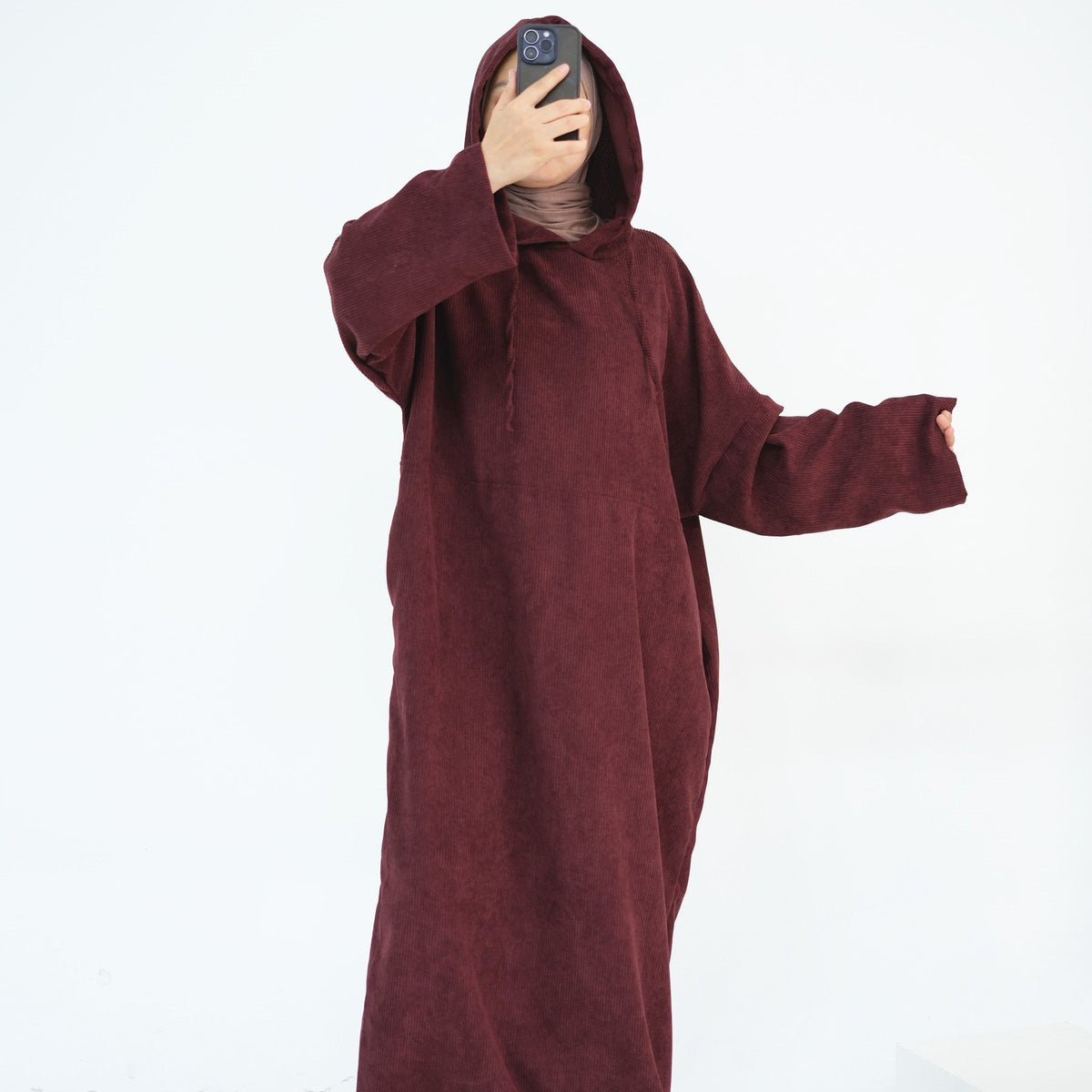 Nour Corduroy Hooded Abaya – LY75