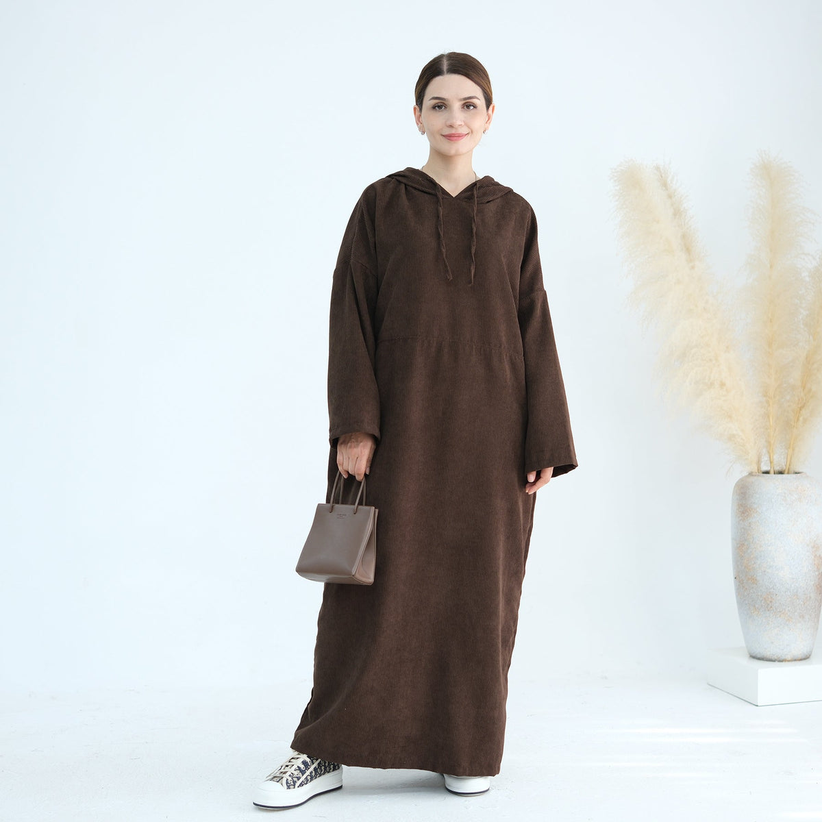 Nour Corduroy Hooded Abaya – LY75